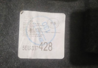 Обивка багажника правая бу Skoda Octavia A7 OEM 5EU867428