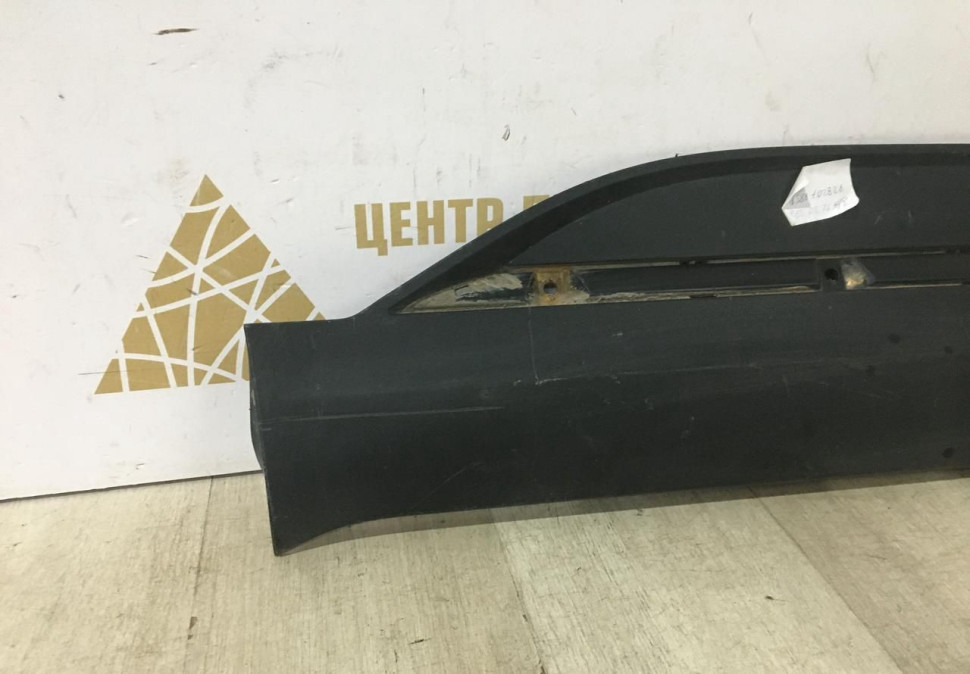 Молдинг задней правой двери Renault Koleos 2 OEM 808207885R Молдинг задней правой двери Renault Koleos 2 OEM 808207885R