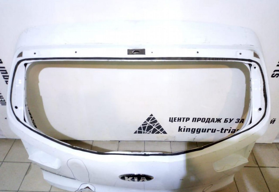 Крышка багажника Kia Sportage 3 oem 737003W010  (Скл-3)