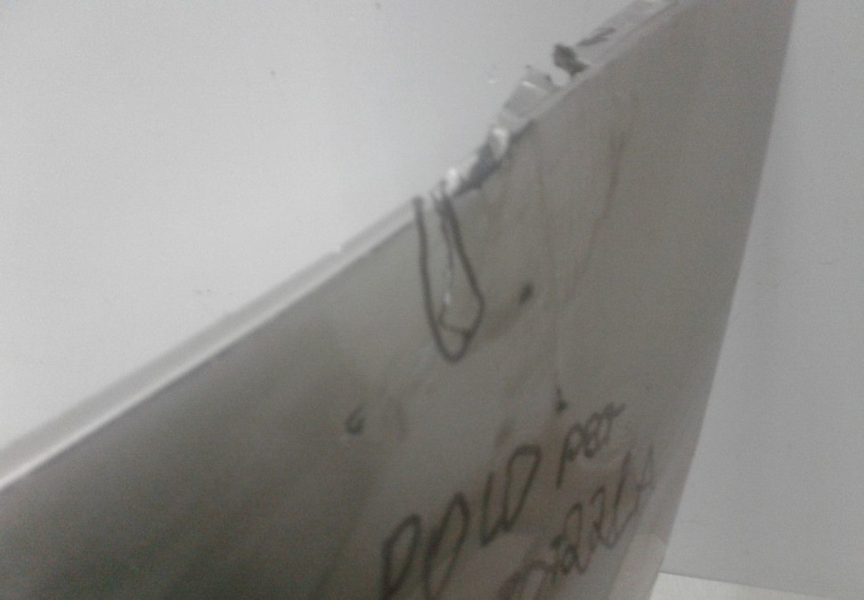 Бампер передний Volkswagen Polo седан рест oem 6RU807221A (мал.трещ) (слом.1креп.) Бампер передний Volkswagen Polo седан рест oem 6RU807221A (мал.трещ) (слом.1креп.)