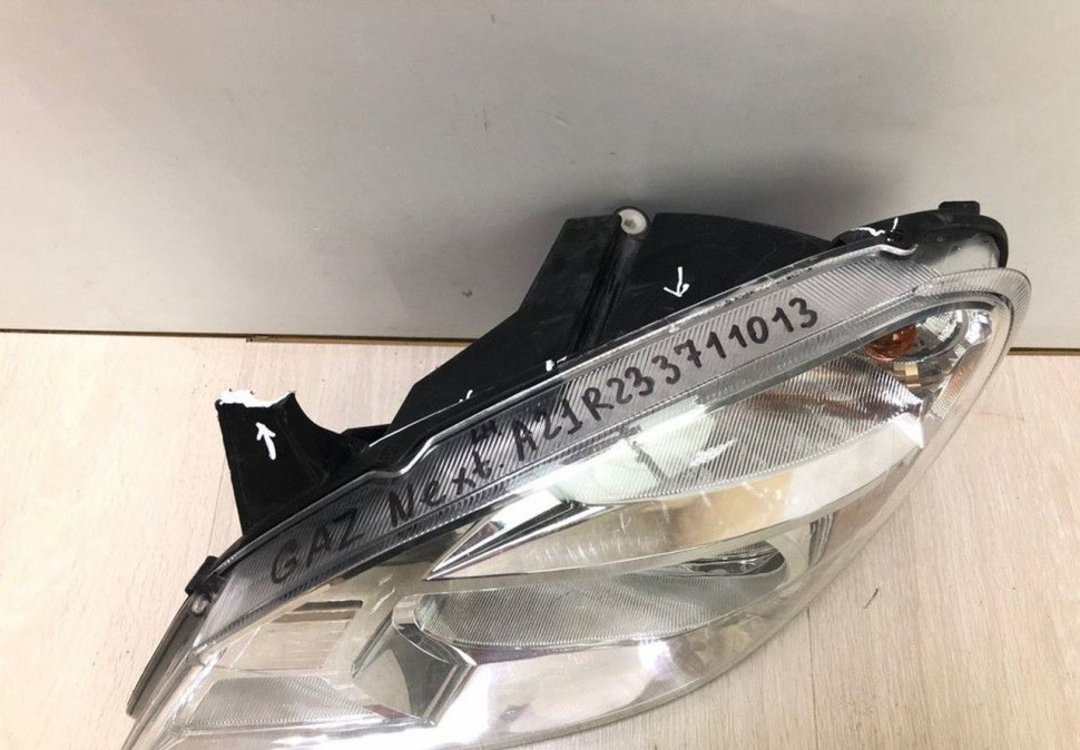Фара левая Gaz Next oem a21r233711013  (слом.часть.корп.)(слом.2креп.) (скл-3)