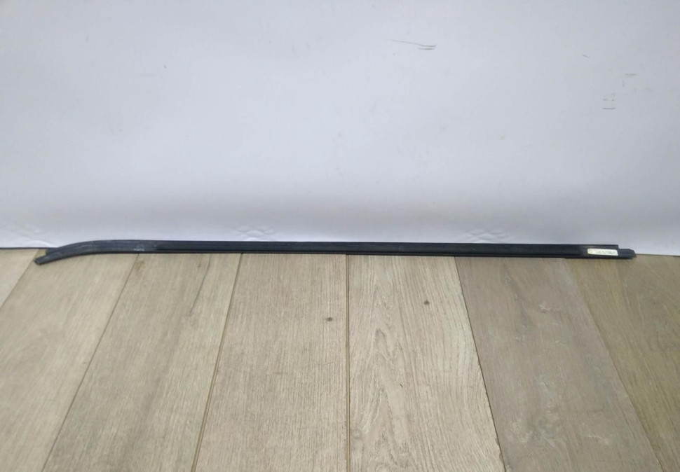 Молдинг стекла передней левой двери бархотка бу BMW X6 F16 OEM 51337377895 Молдинг стекла передней левой двери бархотка бу BMW X6 F16 OEM 51337377895