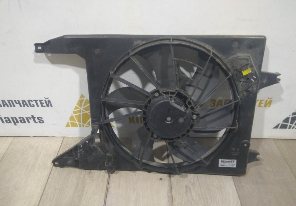 Вентилятор радиатора бу Renault Logan 1 OEM 214815057R
