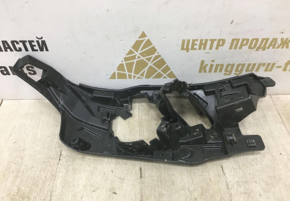 Кронштейн противотуманной фары левый бу BMW X4 F26 OEM 51117338563