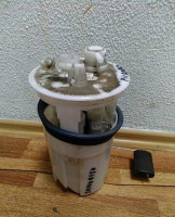 Насос топливный в бак Kia Picanto oem 3111007150