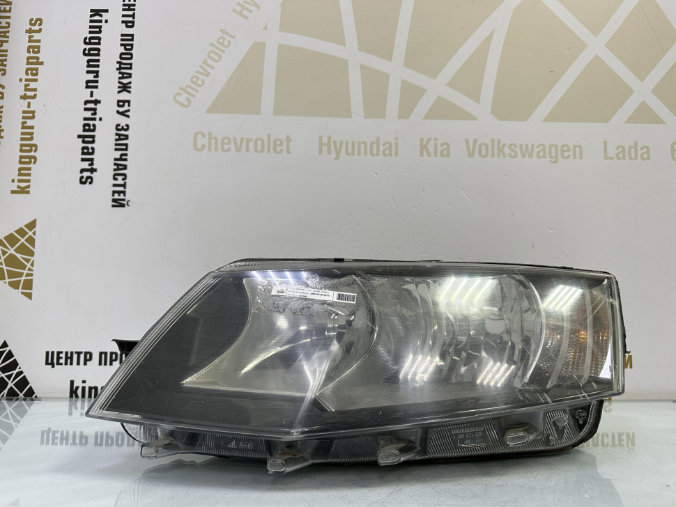 Фара галоген левая Skoda Octavia A7 до рестайлинг OEM 5E1941015