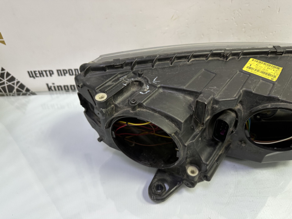Фара галоген левая Skoda Octavia A7 до рестайлинг OEM 5E1941015