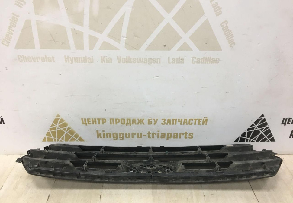 Решетка радиатора Hyundai Creta 2016 oem 86351M0000