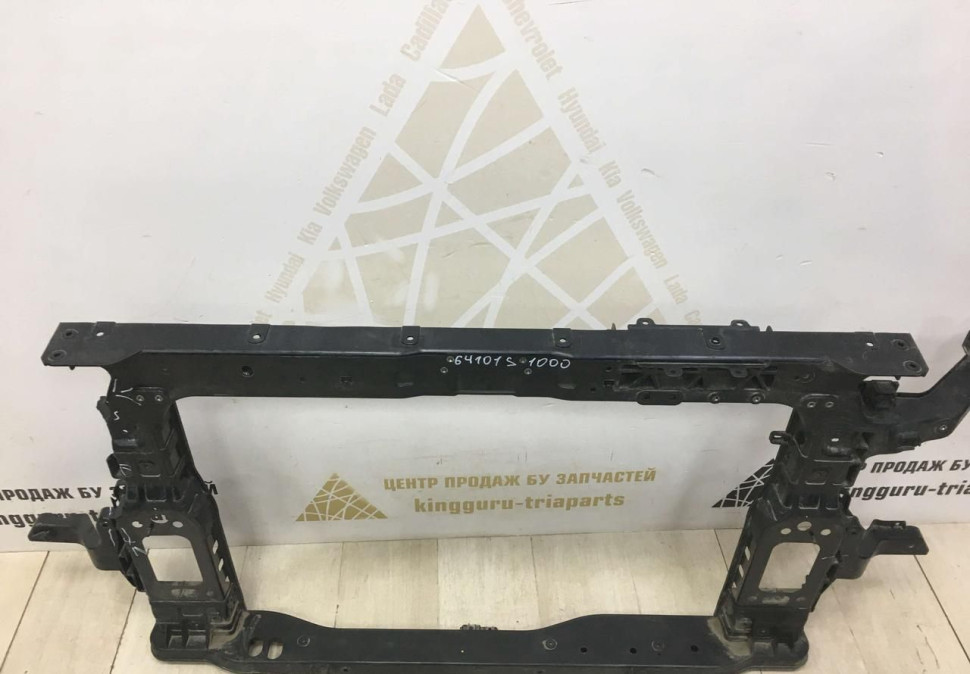 Панель передняя Hyudai Santa Fe 4 2018> oem 64101S1000