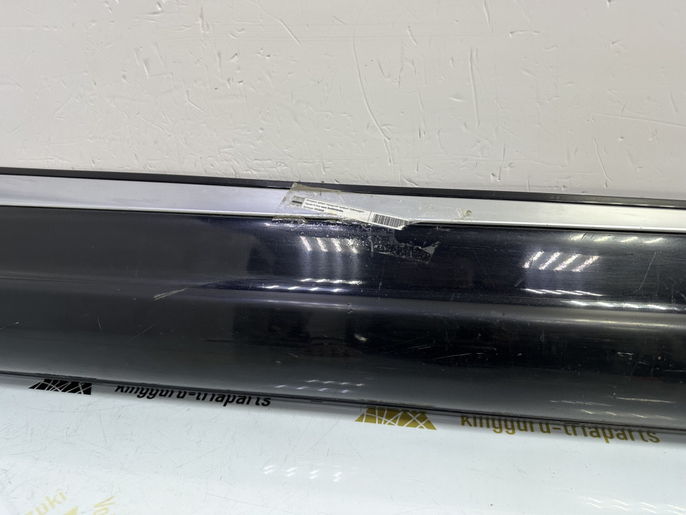 Молдинг двери передний правый Volkswagen Tiguan R-line oem 5n0854940e