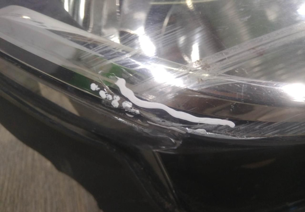 Фара правая бу Renault Logan 2 OEM 260105559R