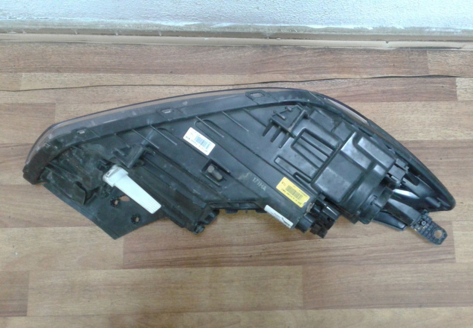 Фара левая Hyundai Tucson 3 галоген oem 92101d7000 Фара левая Hyundai Tucson 3 галоген oem 92101d7000
