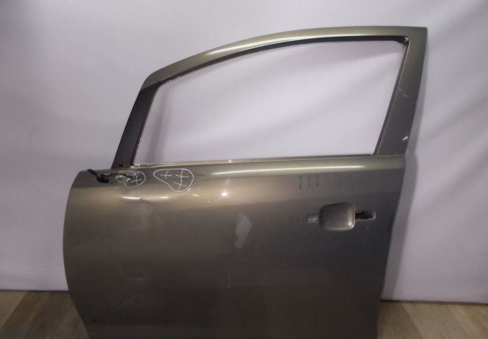 Дверь передняя левая бу Opel Corsa D OEM 93189328