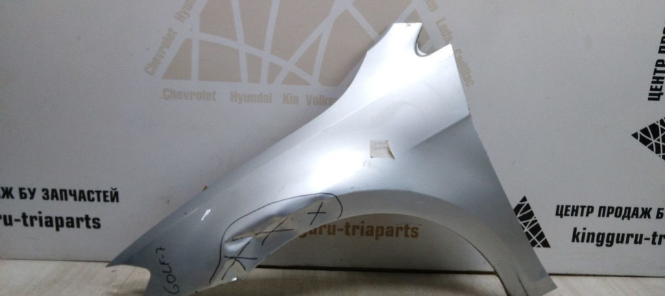 Крыло переднее левое Volkswagen Golf 7 дорест 12-17 oem 5G0821105A