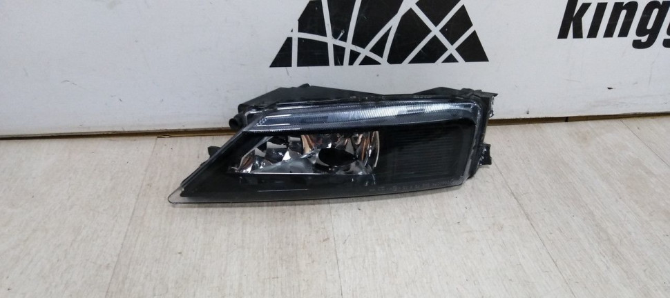 Противотуманная фара (Птф) правая Volkswagen Tiguan 2 oem 5na941700b