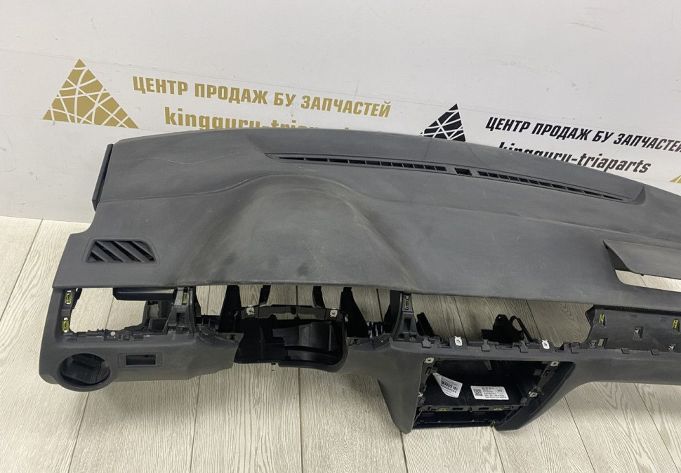 Торпедо сработавшее Skoda Rapid 2  OEM 60U857009H