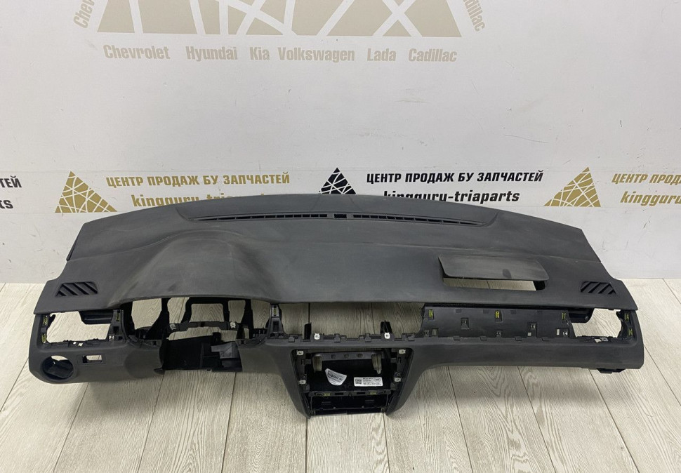 Торпедо сработавшее Skoda Rapid 2 OEM 60U857009H