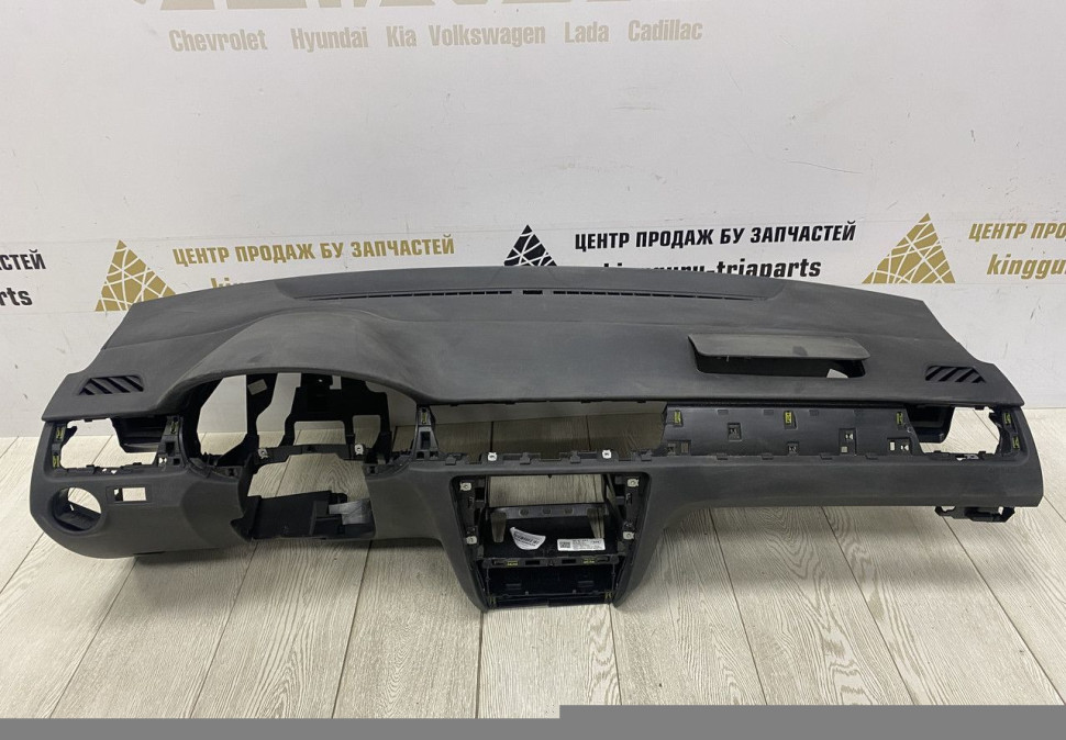 Торпедо сработавшее Skoda Rapid 2 OEM 60U857009H Торпедо сработавшее Skoda Rapid 2 OEM 60U857009H