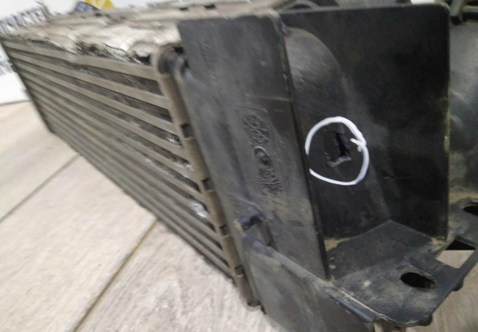 Радиатор интеркулера бу BMW X3 F25 OEM 17517823570
