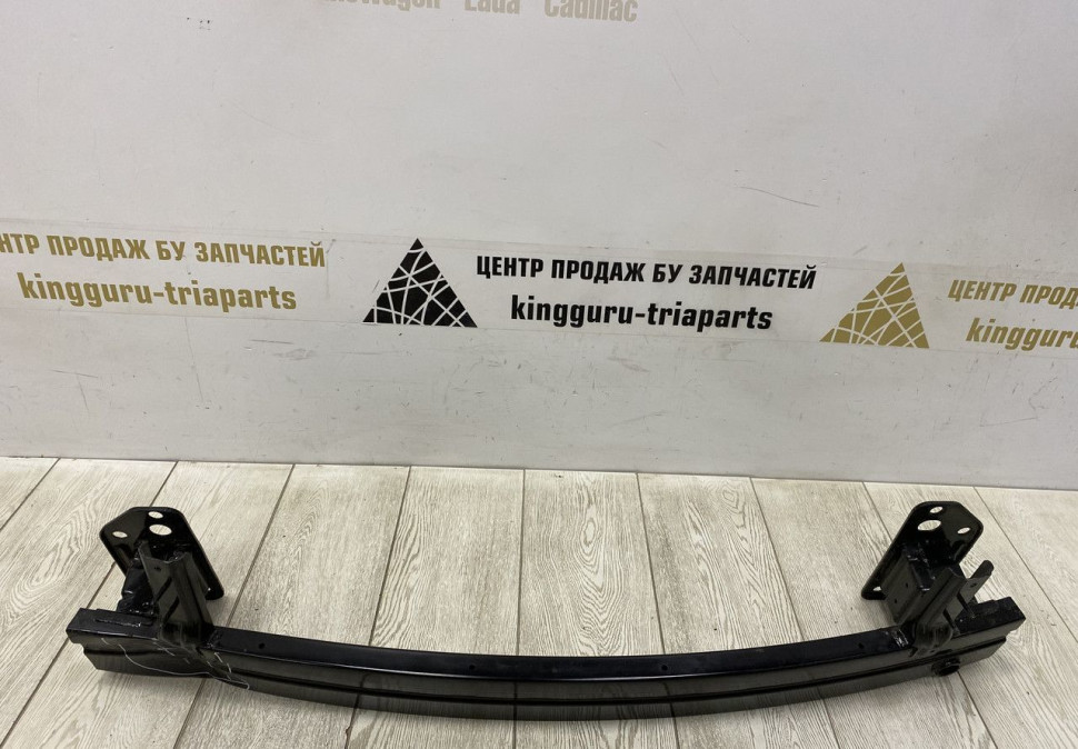 Усилитель переднего бампера Hyundai Creta 2016 OEM 64900M0000