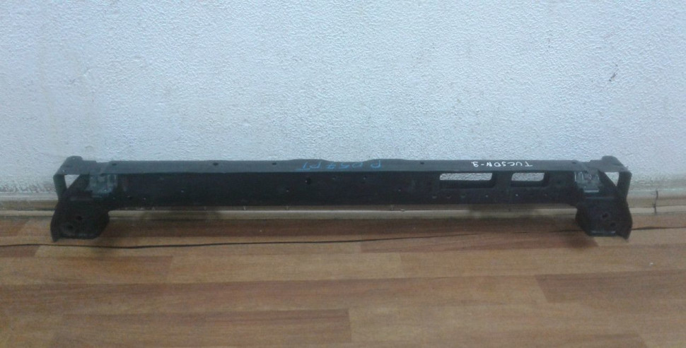 Панель передняя  верх часть Hyundai Tucson 3 oem 64101d7000