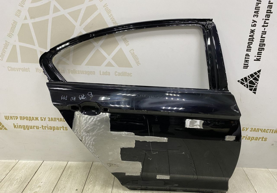 Дверь задняя правая Volkswagen Passat B8 седан 2014 OEM 3G5833056A