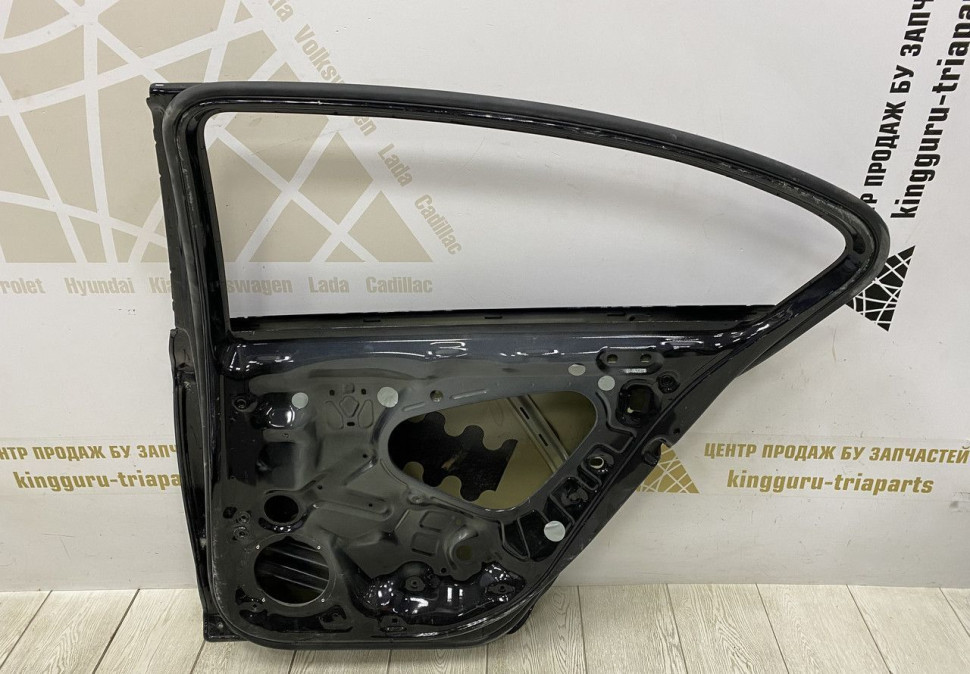 Дверь задняя правая Volkswagen Passat B8 седан 2014 OEM 3G5833056A Дверь задняя правая Volkswagen Passat B8 седан 2014 OEM 3G5833056A
