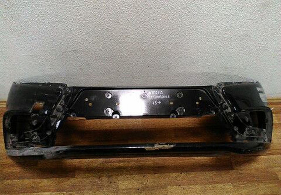 Бампер передний Lada vesta (15>) запаян oem 8450006666 (Скл-3)