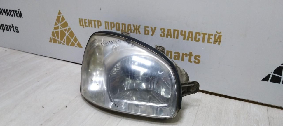 Фара правая Hyundai Santa Fe Classic 00-12 oem 9210226000 Фара правая Hyundai Santa Fe Classic 00-12 oem 9210226000