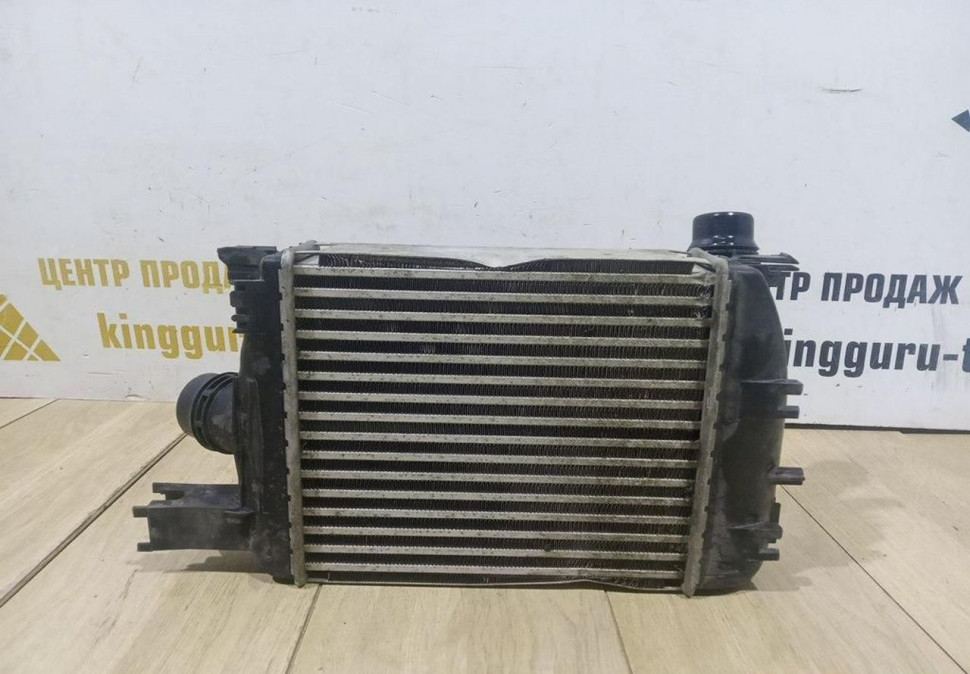 Радиатор интеркулера бу Renault Kaptur OEM 144965154R Радиатор интеркулера бу Renault Kaptur OEM 144965154R