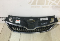 Решетка радиатора Skoda Rapid OEM 5JA853668