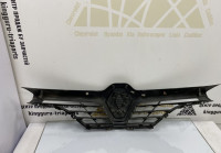 Решетка радиатора Renault Kaptur OEM 623103985R