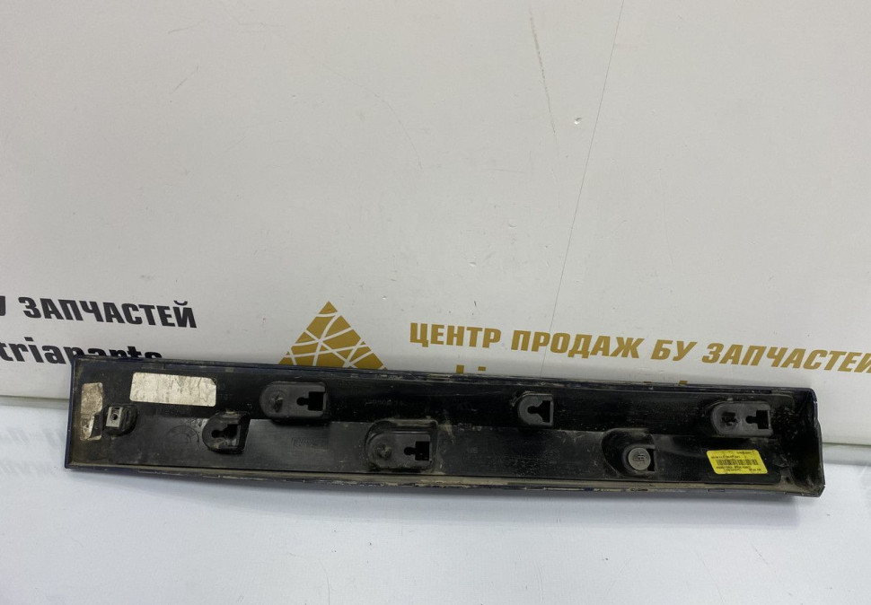 Молдинг двери задний левый BMW X3 G01 M-Pack OEM 51138064797 Молдинг двери задний левый BMW X3 G01 M-Pack OEM 51138064797
