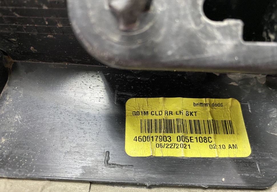 Молдинг двери задний левый BMW X3 G01 M-Pack OEM 51138064797 Молдинг двери задний левый BMW X3 G01 M-Pack OEM 51138064797