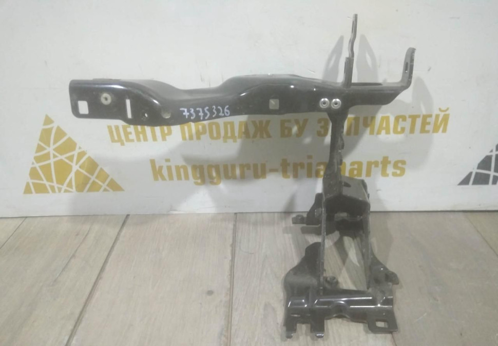 Кронштейн под фару правый бу BMW 7 G11 OEM 7375326
