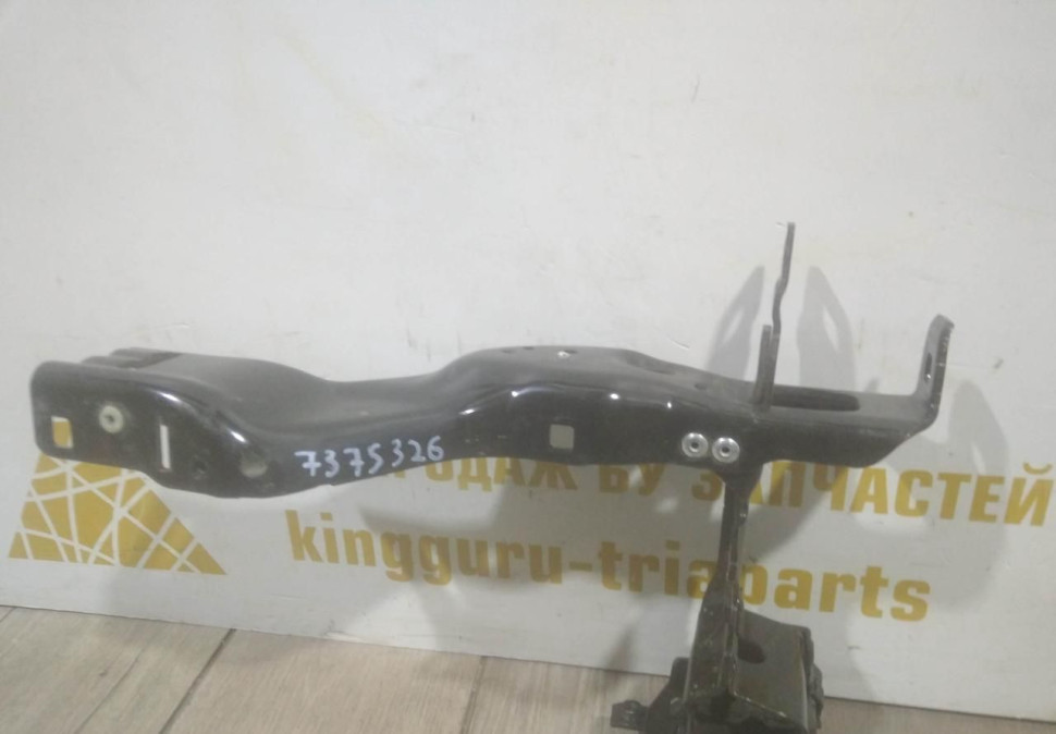 Кронштейн под фару правый бу BMW 7 G11 OEM 7375326
