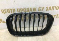 Решетка радиатора левая BMW 1 F20 OEM 7371687