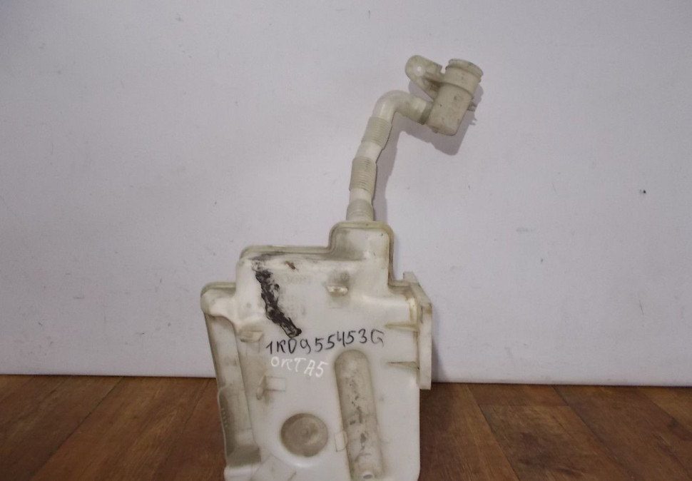Бачок омывателя бу Skoda Octavia A5 OEM 1K0955453Q