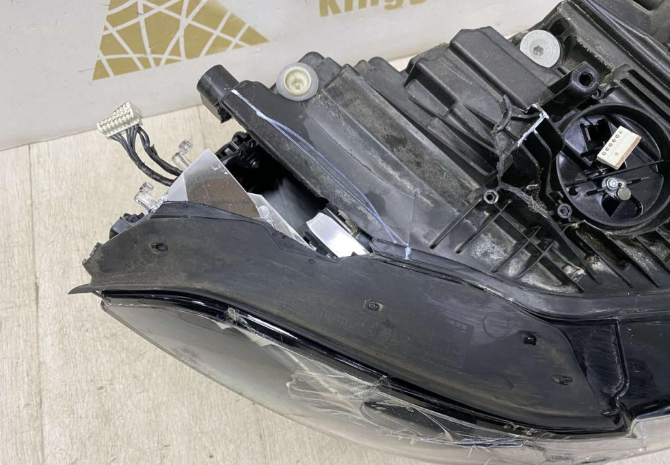 Фара ЛЭД LED адаптивная правая BMW X7 G07 OEM 63117933318 Фара ЛЭД LED адаптивная правая BMW X7 G07 OEM 63117933318