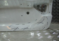 Крышка багажника Lada Vesta oem 8450039387 (вмятина) (скл-3)