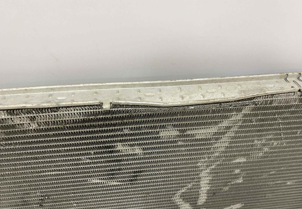 Радиатор охлаждения Skoda Octavia (1,8) OEM 5Q0121251GN