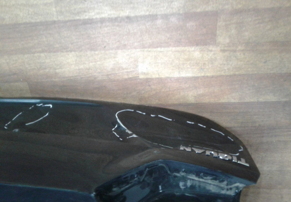 Крышка багажника Volkswagen Tiguan 2 (вмятина)