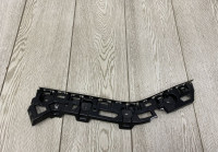 Кронштейн бампера Skoda Rapid 2 20-21oem 60U807394D