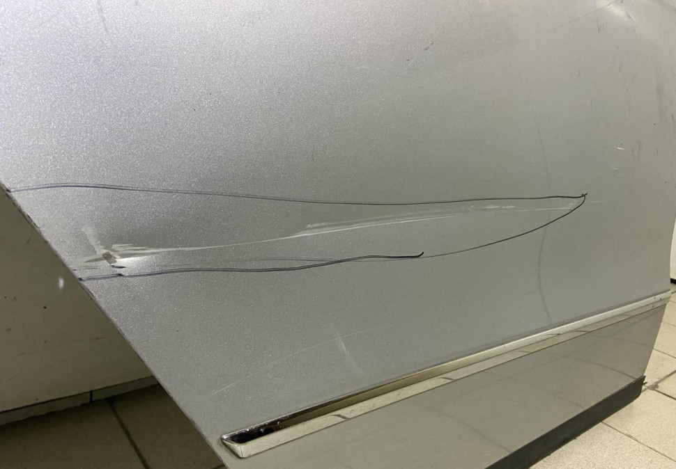 Дверь задняя правая Volkswagen Passat B6 универсал 2005 oem 3C5833056H (скл-3)