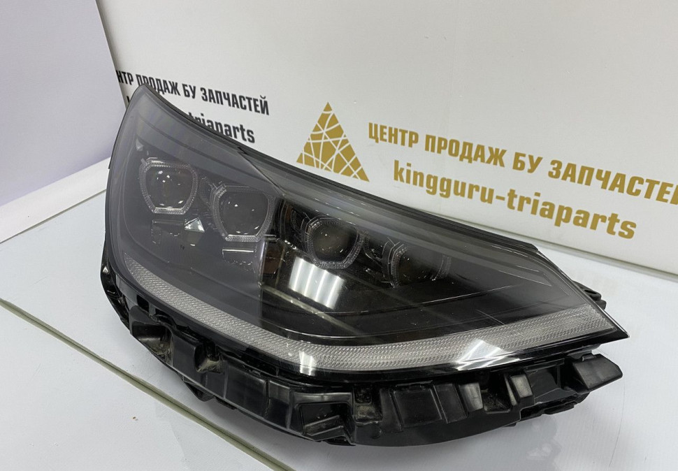 Фара правая Hyundai Sonata 8 LED 2019 oem 92102L1200