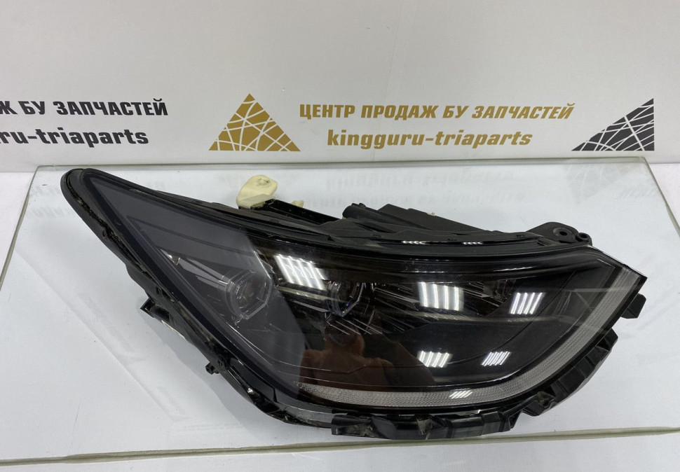 Фара правая Hyundai Sonata 8 LED 2019 oem 92102L1200