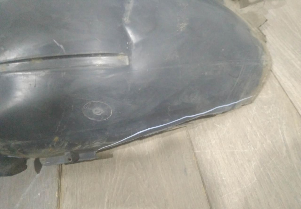 Подкрылок передний правый бу Renault Logan 1 OEM 638402115R