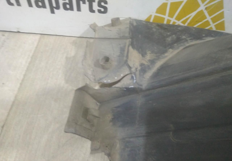 Подкрылок передний правый бу Renault Logan 1 OEM 638402115R