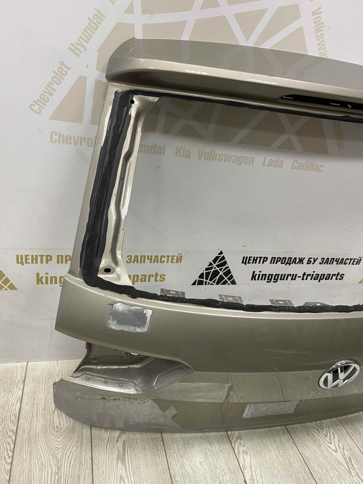 Крышка багажника Volkswagen Tiguan 2 2016 oem 5NA827025