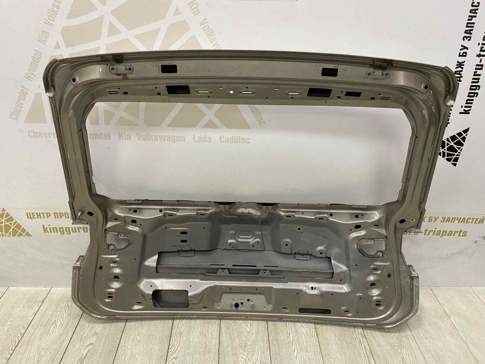 Крышка багажника Volkswagen Tiguan 2 2016 oem 5NA827025